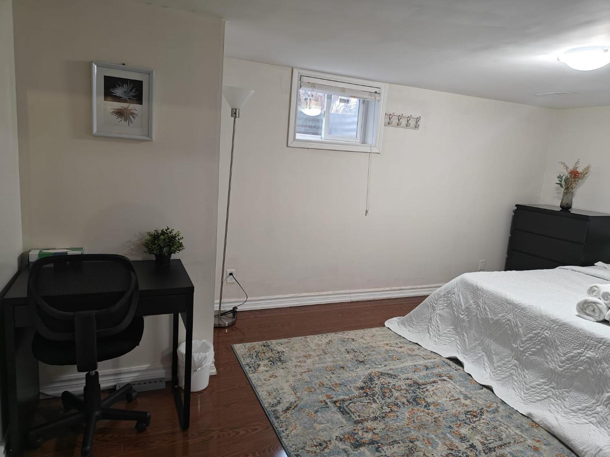 Spacious Mbr Near Kennedy Subway & Go Toronto Exterior foto
