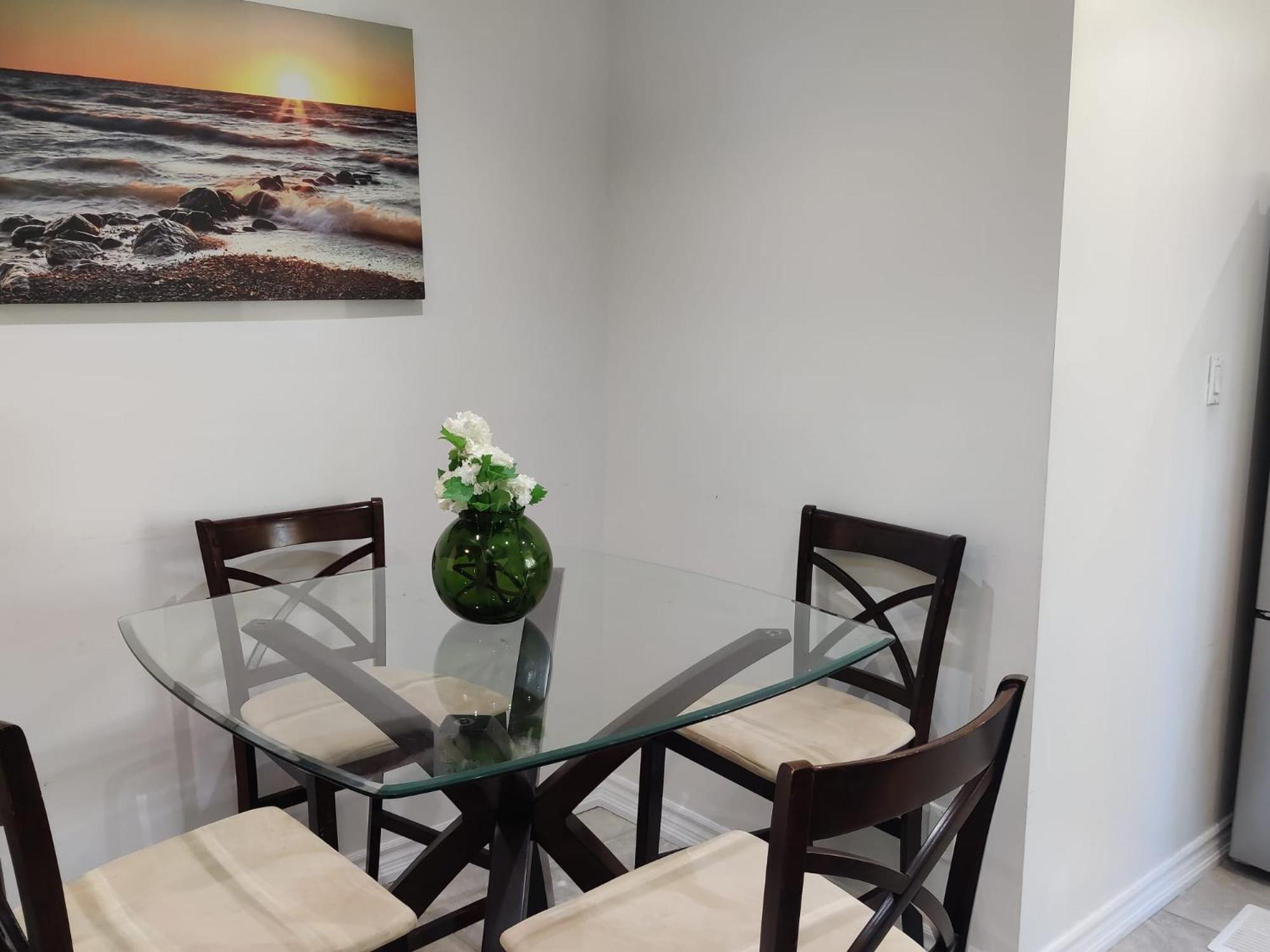 Spacious Mbr Near Kennedy Subway & Go Toronto Exterior foto