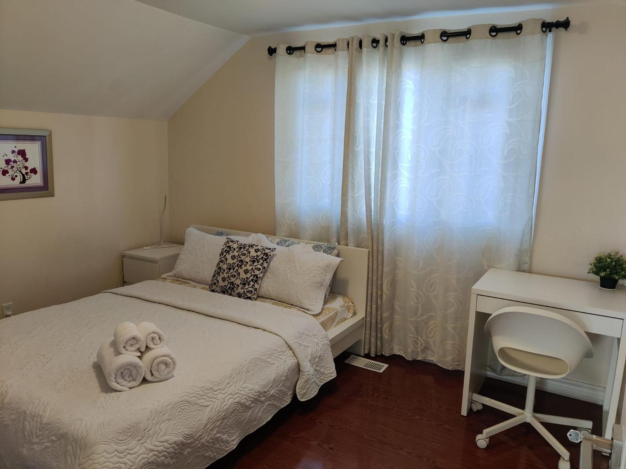 Spacious Mbr Near Kennedy Subway & Go Toronto Exterior foto